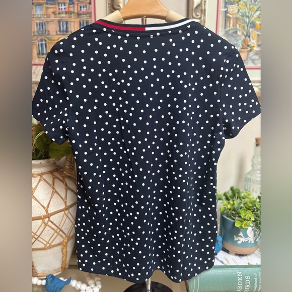 Tommy Hilfiger Navy and White Polka Dot V-Neck Casual Tee NWT Sz S New With tags - Picture 2 of 7